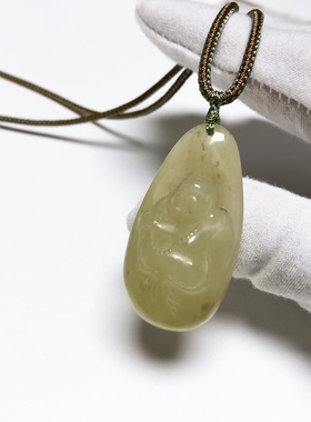 D1104# 天然和田玉黄口老料佛公吊坠42.8*21.8*12.8mm 重17.85克