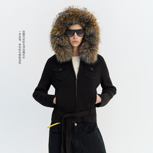 NORYBRAND女装 立体口袋弧线结构绑带收腰可拆卸毛领连帽质感毛衣