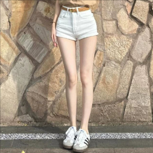 高腰弹力显瘦阔腿a字包臀热裤 新款 子 女2026夏季 白色辣妹牛仔短裤