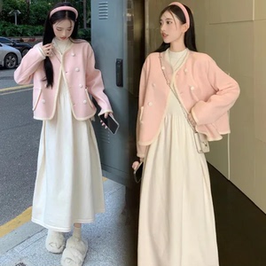 孕妇秋冬套装2024新款半高领针织长袖连衣裙+小香风毛呢女外套