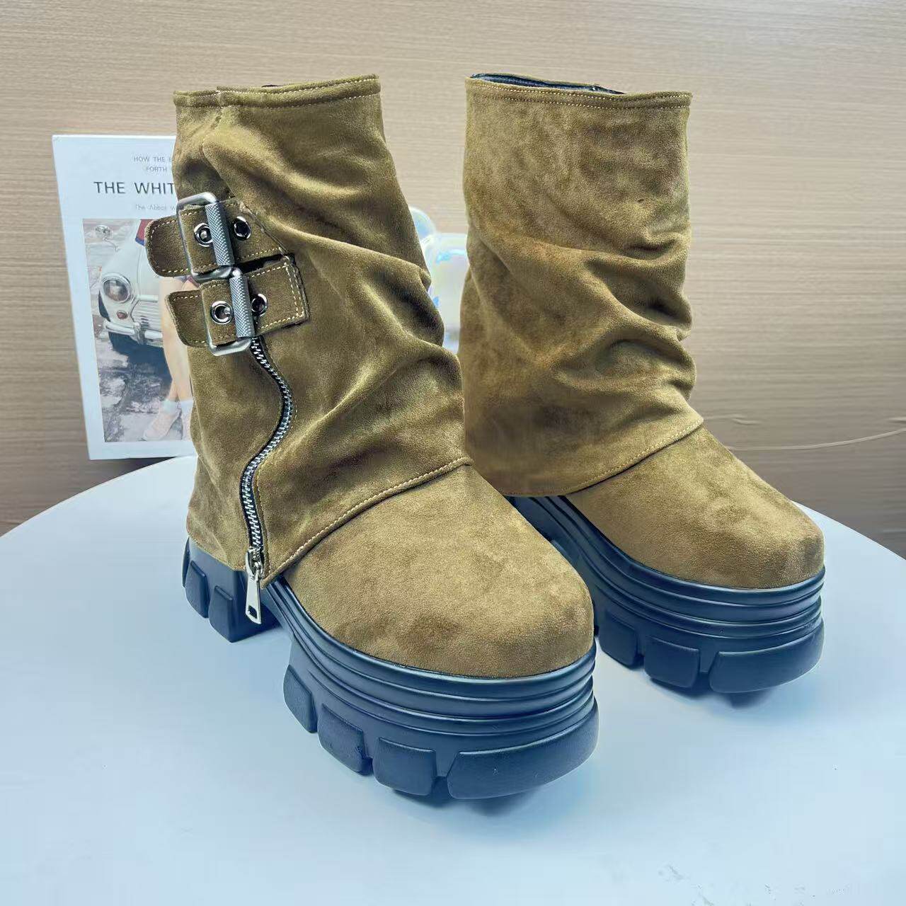 18CM厚底内增高马丁靴女秋冬