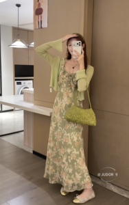 YJQ8033原版夏季吊带裙V领提花连衣裙斜裁优雅女开衫两件套