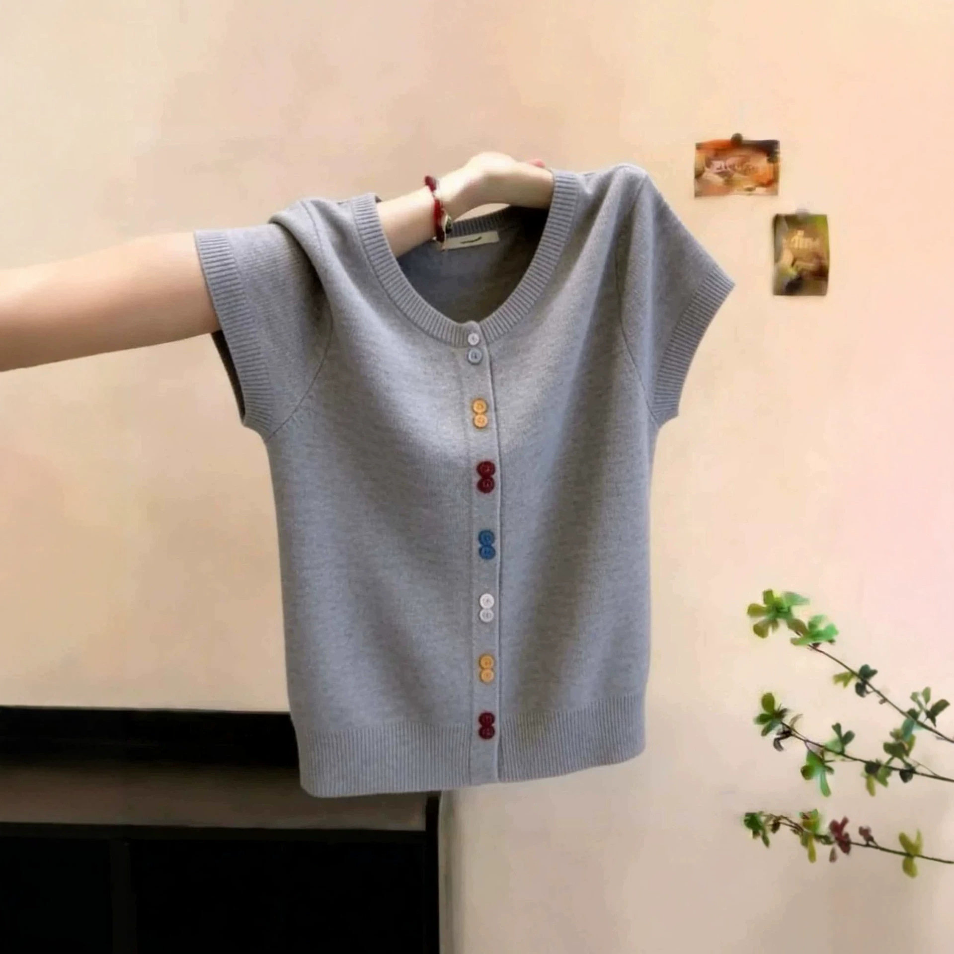 【专柜正品】大码韩系彩虹扣圆领冰丝针织短袖女夏季新款百搭上衣