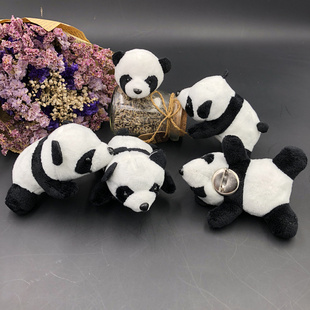 小熊猫胸针ins可爱日系公仔卡通创意百搭别针趴在你身上熊猫娃娃