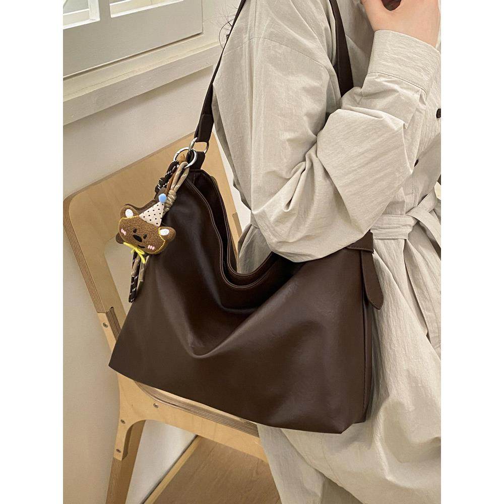 大容量复古水桶包女2025冬季新款小众休闲单肩包高级感通勤斜挎包,箱包皮具/热销女包/男包,水桶包,淘宝优惠券,粉丝福利购,淘宝优惠卷