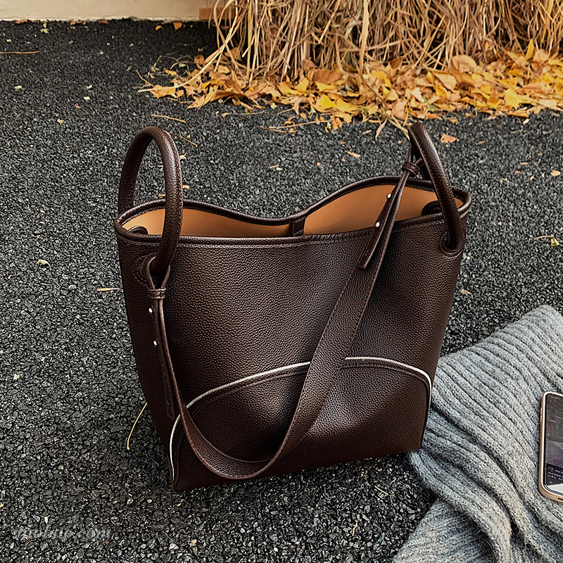 高级质感复古大容量包女20