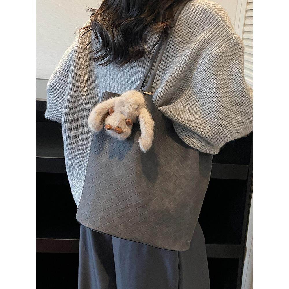 大容量复古水桶包包女2025冬季新款小众休闲单肩包时尚通勤托特包,箱包皮具/热销女包/男包,水桶包,淘宝优惠券,粉丝福利购,淘宝优惠卷