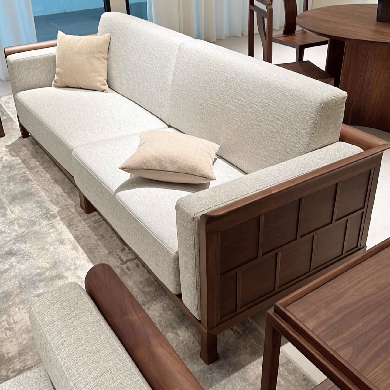 新中式黑胡桃木实木沙发三人位米白色布艺靠背储物客厅家具沙发