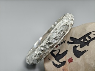 【足银9999】百年久诚原创高工錾刻浮雕牡丹花足银手镯