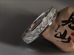 【足银9999】百年久诚手工錾刻高工浮雕江褚渔樵足银手镯