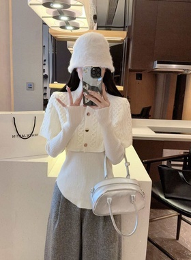 2025冬季新款韩版宽松显瘦百搭圆领长袖针织衫女毛衣打底上衣