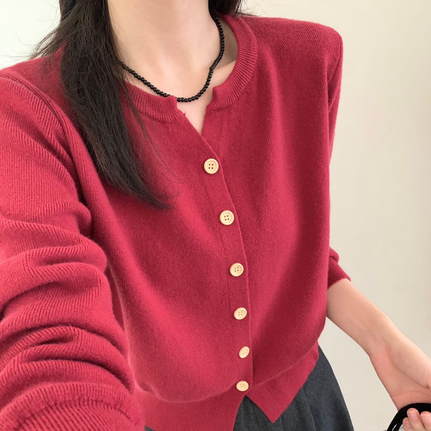 2025新款V领柔软长袖针织衫