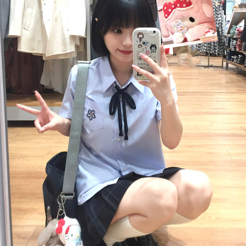 千折星JK刺绣短袖衬衫校供感