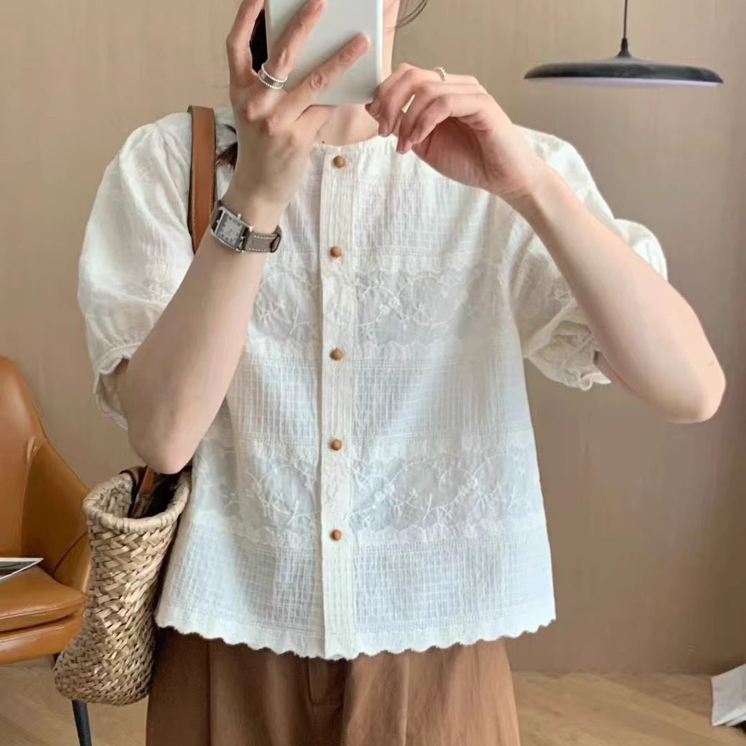 2025夏季新款圆领刺绣提花短袖棉衬衫女 甜美减龄百搭娃娃衫上衣