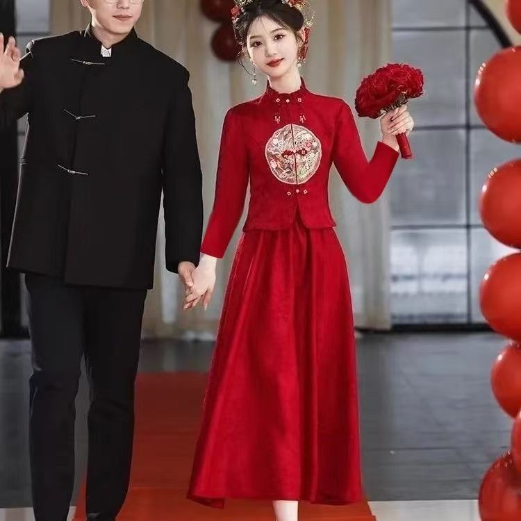 新中式高级感2026新款年轻款订婚礼服裙小个子新娘晨袍敬酒服回门