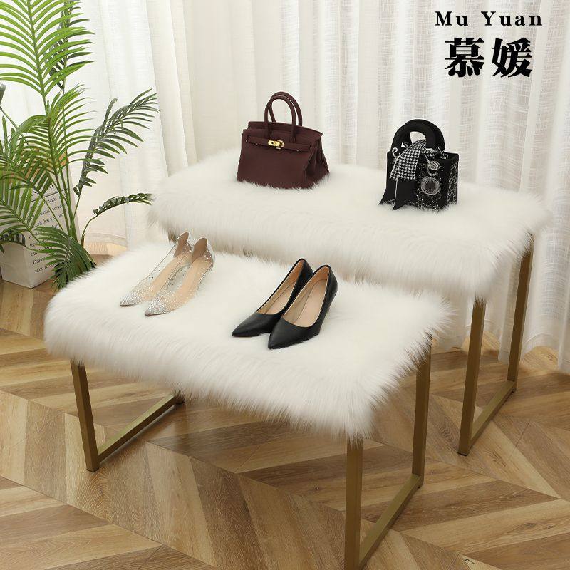 白色毛毯定制橱窗装饰长毛绒地毯服装店流水台鞋架展柜台仿羊毛垫