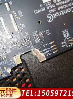 Control4中控主机C4-EA5，主板中间破了一块，当配