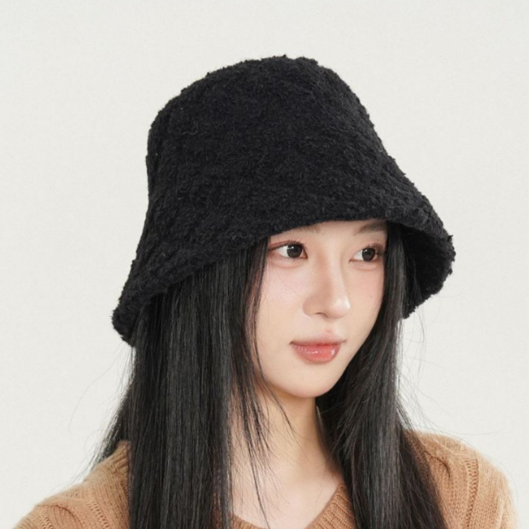 2025新款秋冬季帽子女时尚潮流高级感大头围显脸小毛绒盆帽渔夫帽