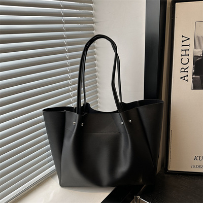 通勤托特包女款2025新款高级感手提包包小众轻奢百搭大容量单肩包