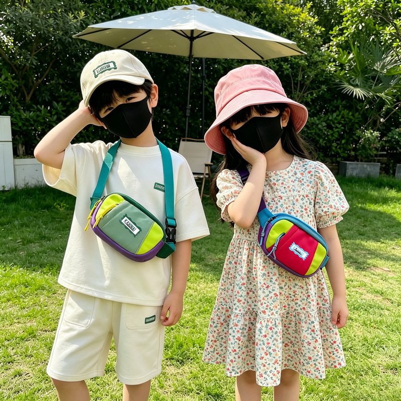 儿童时尚潮酷撞色拼接男童女童小男孩胸包轻便宝宝外出单肩斜挎包