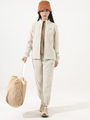 梵贝希2023年秋冬女士外套拉芙绒