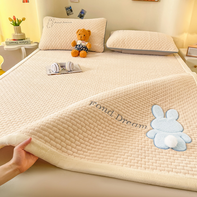 加厚牛奶绒床护垫冬季保暖家用卧室床褥垫被珊瑚绒床单三件套床盖