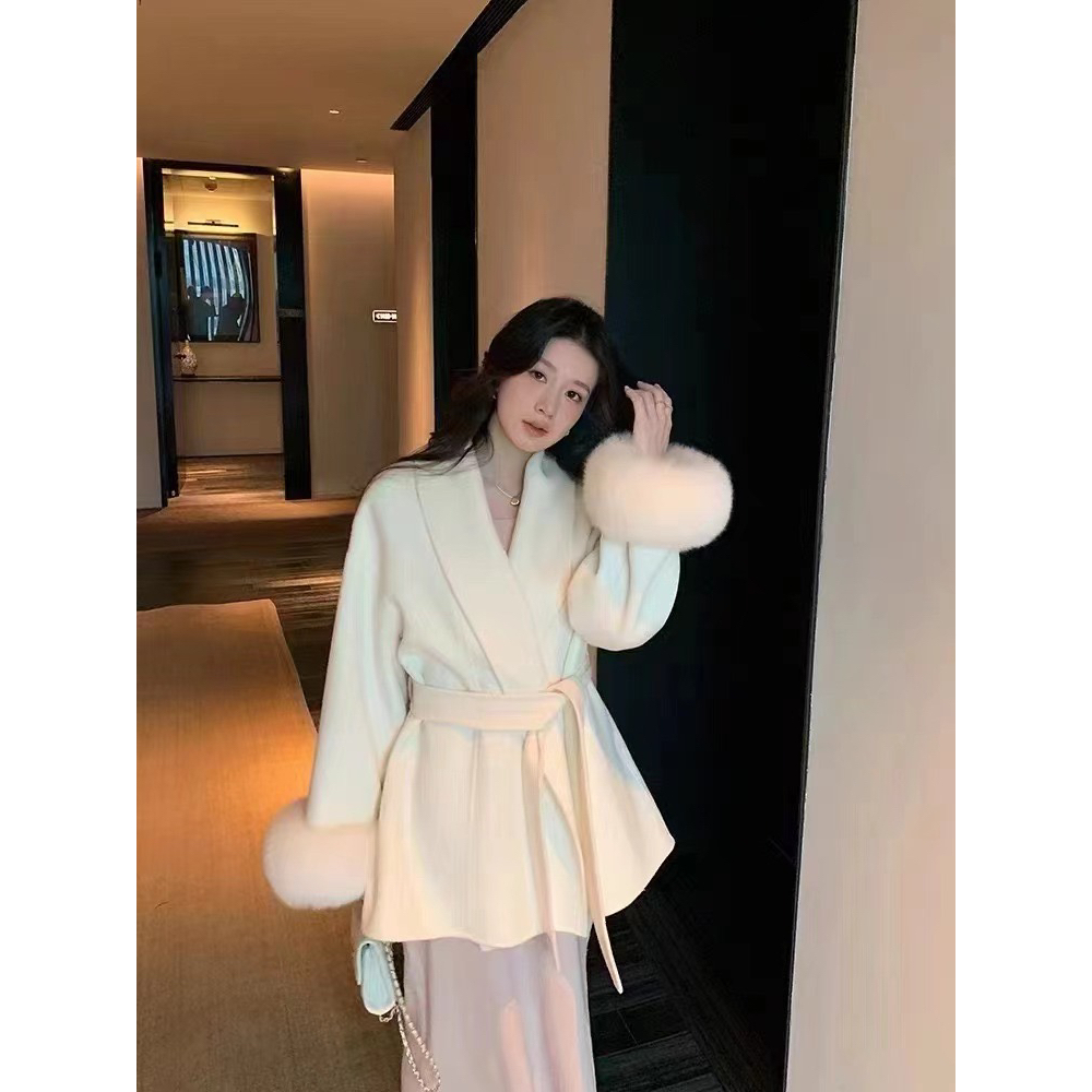 新年战袍2024秋冬双面呢羊绒大衣女新款狐狸毛高级感白色羊毛外套