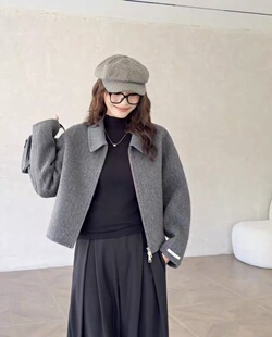2026秋冬新款翻领毛呢宽松休闲上衣女短款小个子羊毛呢外套潮