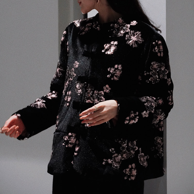 丝绒棉服女2024新款新中式盘扣秋冬加厚短款外套四色亮片钉珠上衣