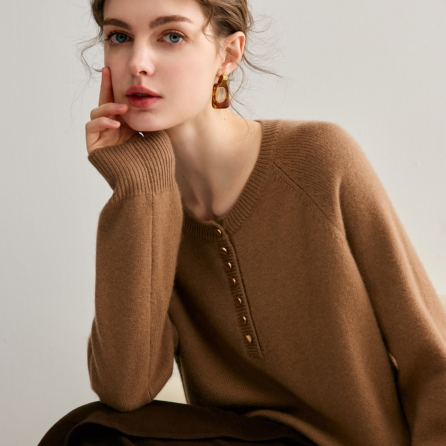 秋冬新款圆领半开领100%纯山羊绒衫女宽松时尚百搭针织打底毛衣潮,女装/女士精品,羊绒衫,淘宝优惠券,粉丝福利购,淘宝优惠卷