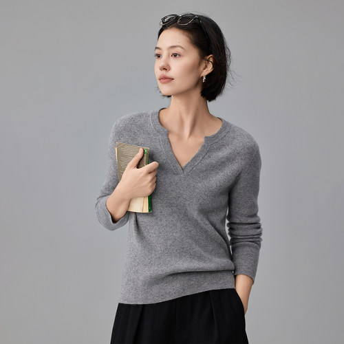 2025秋冬新款简约修身剪刀领100%纯山羊绒衫女显瘦毛衣百搭针织衫