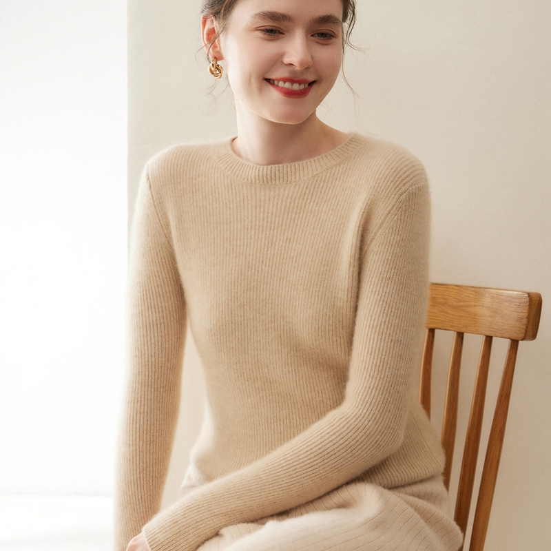 2025秋冬新款100%山羊绒衫女圆领上衣套头内搭宽松显瘦外穿针织衫