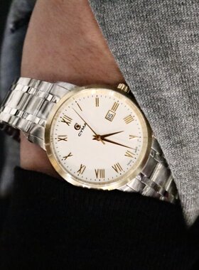 瑞士CYMA西马商务休闲白盘精钢金银两色石英男表低折扣 现货 保修