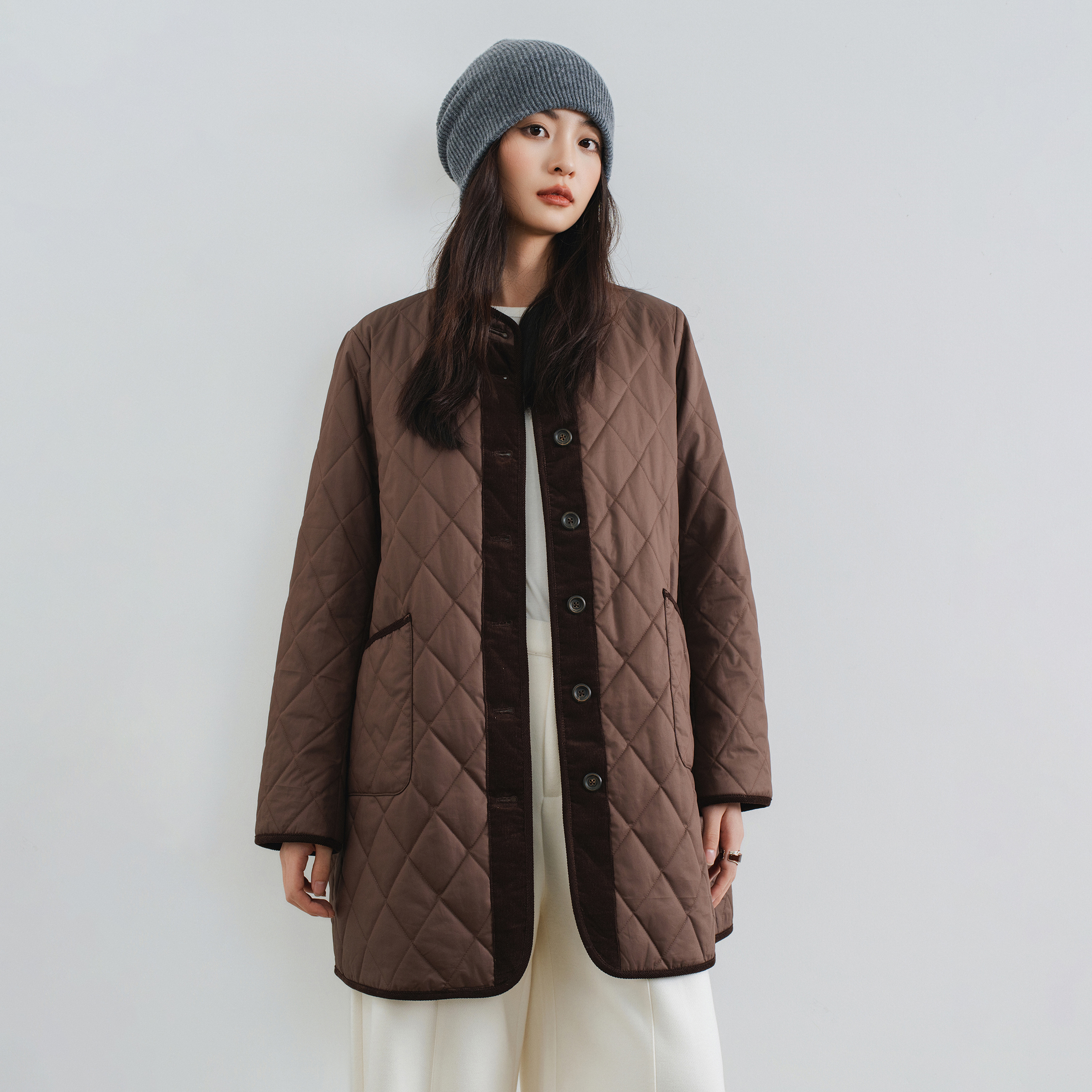 棕褐色全棉绗缝中长棉服