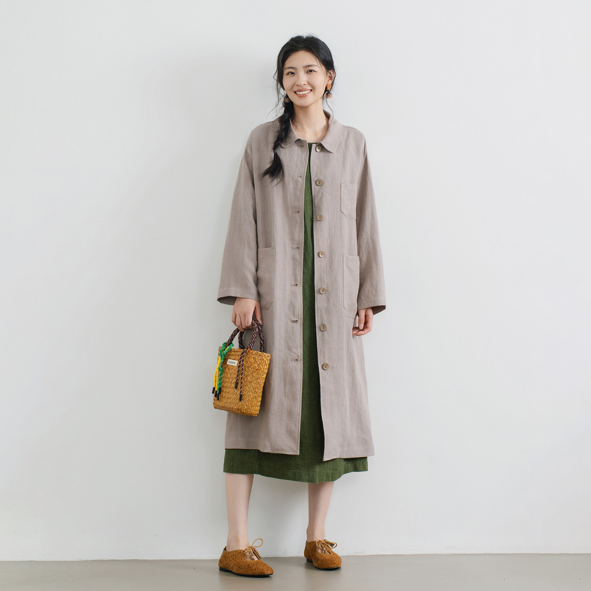 梭家 中长款汉麻风衣女士2026秋季新款翻领单排扣气质外套6867M