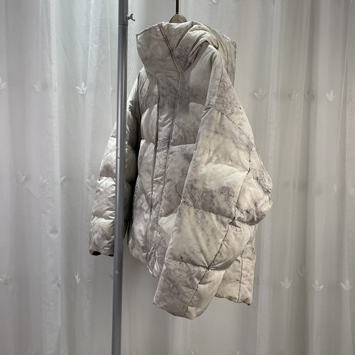 BJS品牌折扣童装大童女童水墨晕染连帽羽绒服儿童冬季鸭绒外套