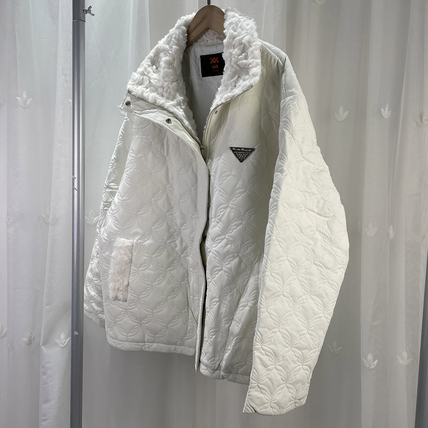 170  I 品牌撤柜童装女大童夹棉外套儿童学生秋冬棉服 少女装,童装/婴儿装/亲子装,棉袄/棉服,淘宝优惠券,粉丝福利购,淘宝优惠卷