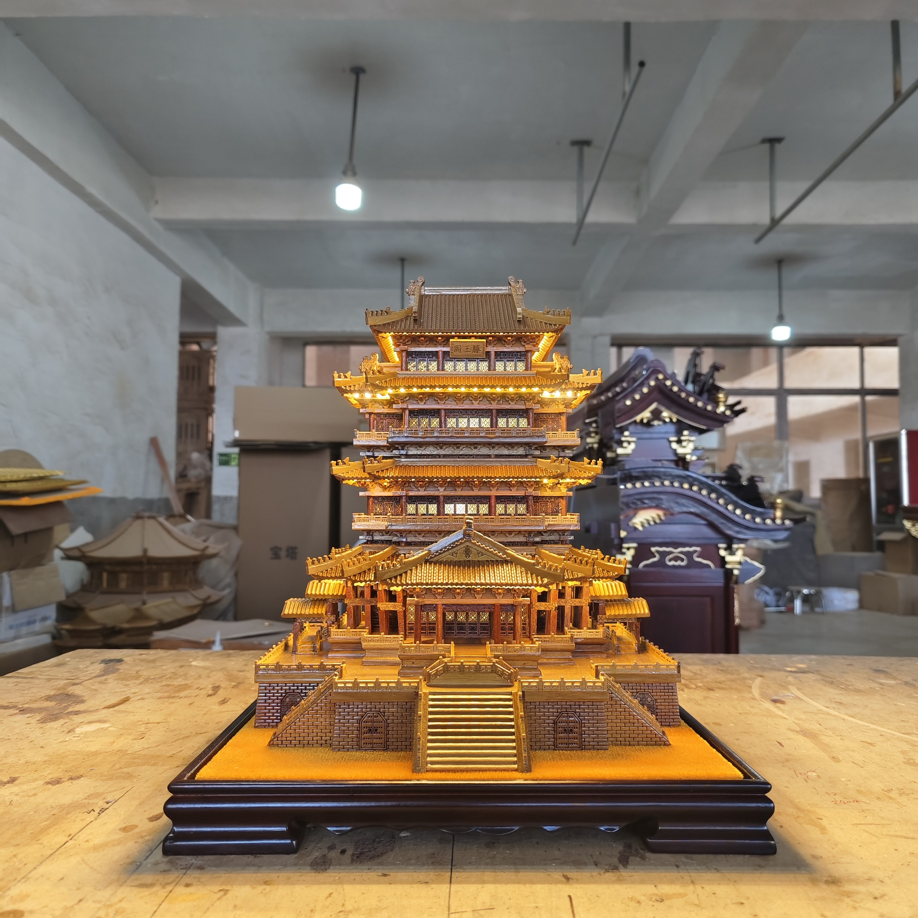 中国木雕中式摆件礼品工艺品古建模型30公分高金丝柚木滕王阁,家居饰品,桌面摆件,淘宝优惠券,粉丝福利购,淘宝优惠卷