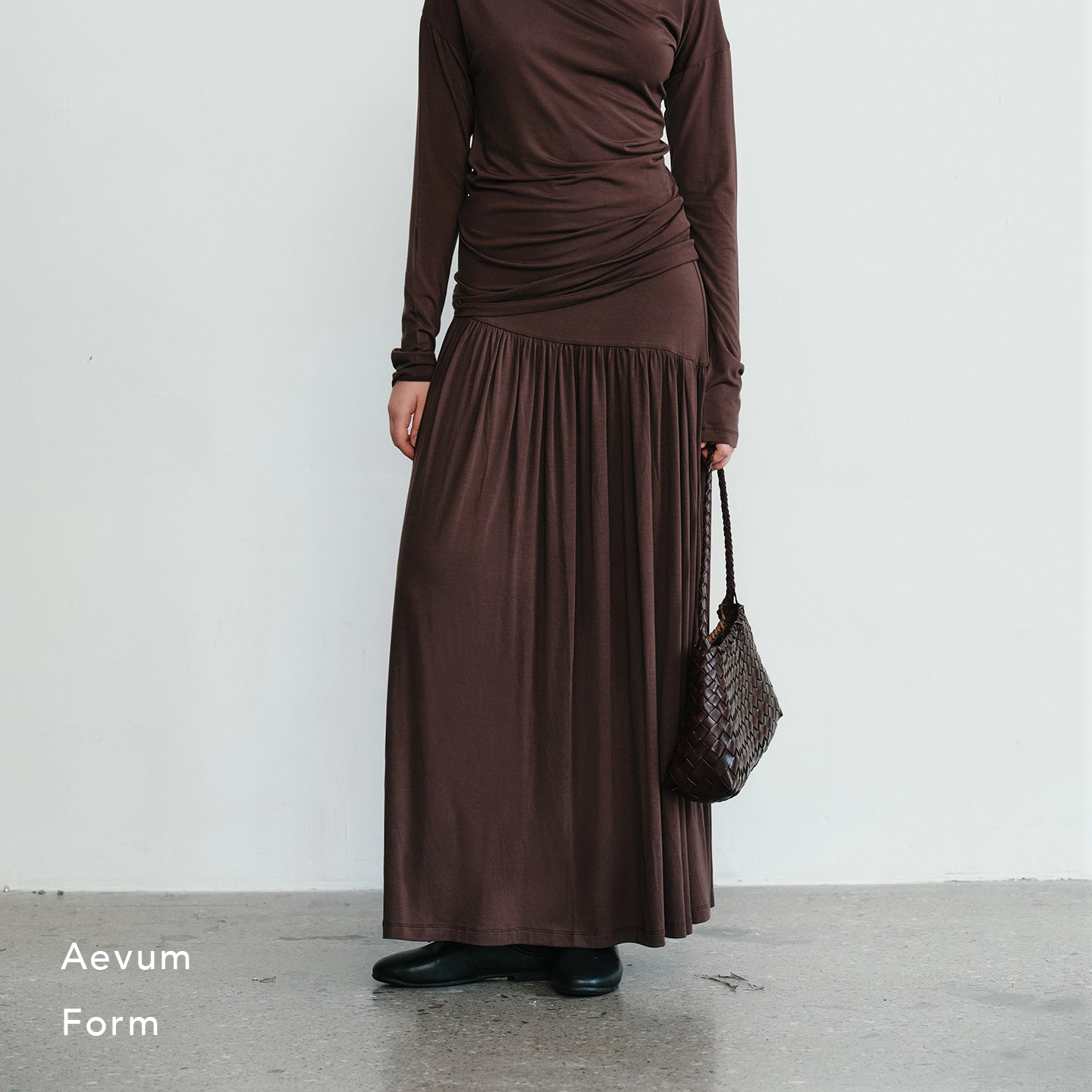 AevumForm精纺天丝简约垂褶长裙
