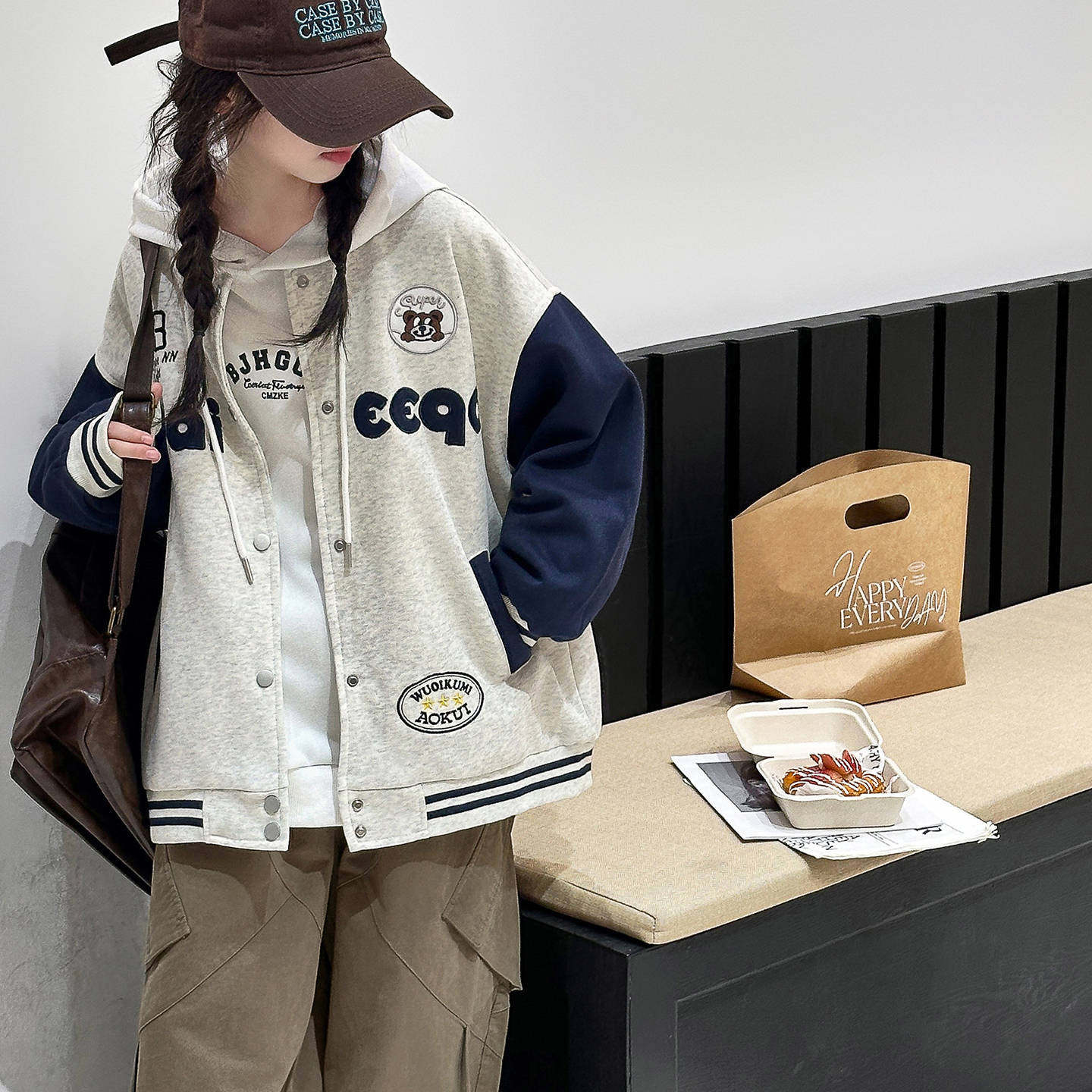 2026女童中长款外套春秋款新款儿童韩版刺绣卫衣大童女孩棒球服