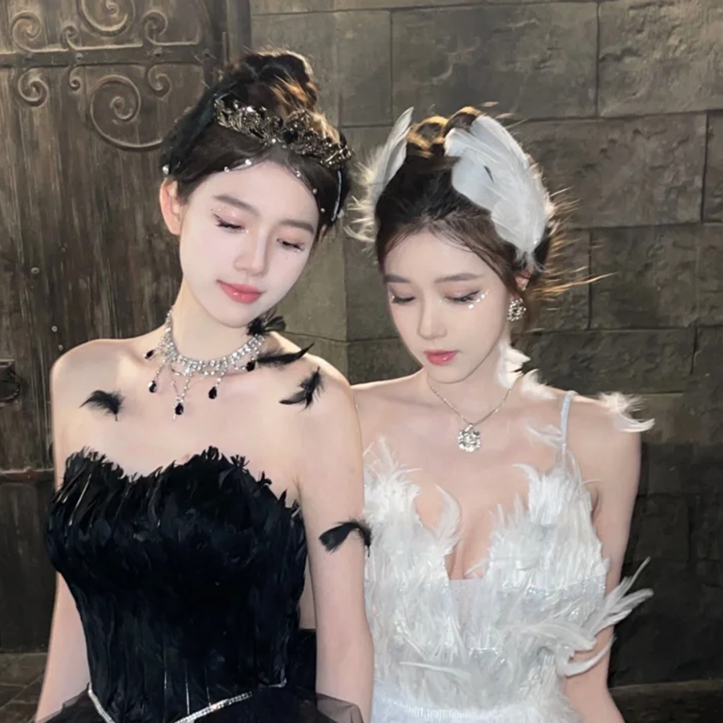 万圣节头饰黑色白色纯欲天鹅羽毛发夹边夹侧边精致cos拍照道具女