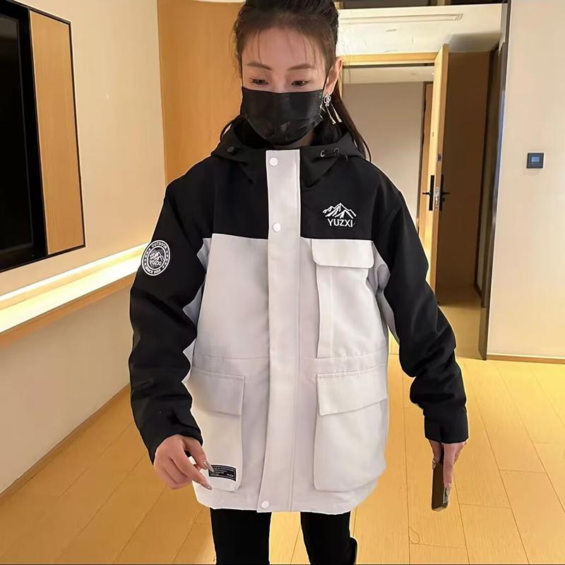 韩版加厚三合一可拆卸内里登山服女2024冬季新款夹克冲锋衣外套潮