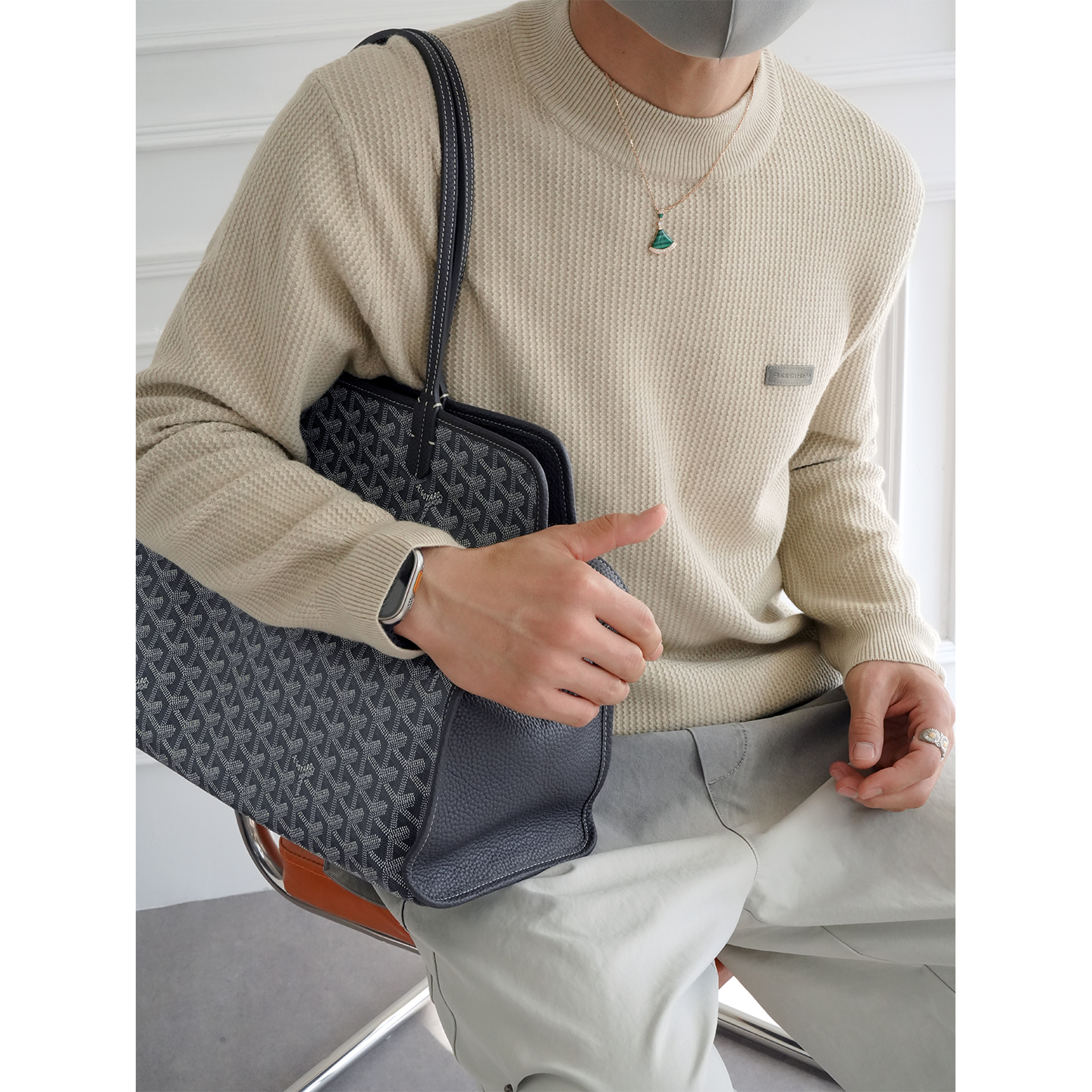 韩版简约皮质贴标半高领套头毛衣男秋冬潮流经典款净版多色针织衫