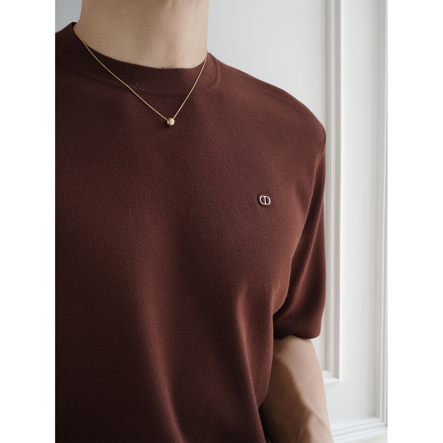 韩版简约小刺绣标圆领短袖针织衫