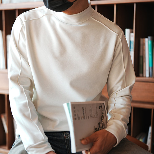 轻奢风双肩拼接半高领纯色打底衫