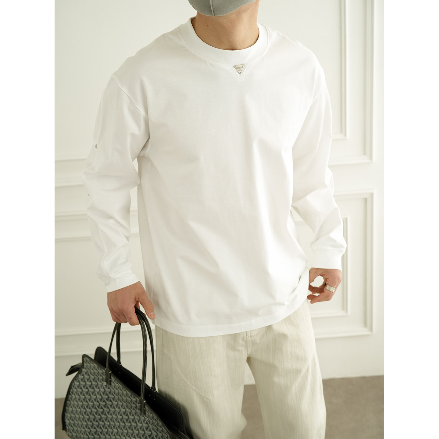 港风褶皱设计领口三角标圆领卫衣男早春潮流新款简约百搭长袖T恤,男装,卫衣,淘宝优惠券,粉丝福利购,淘宝优惠卷