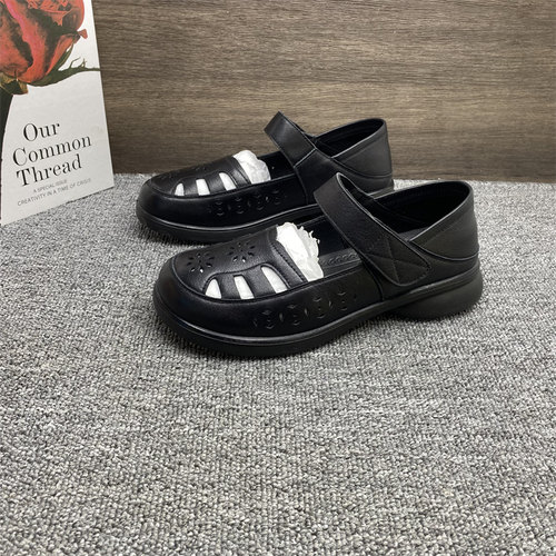 真皮软底妈妈鞋凉鞋女中老年鞋子