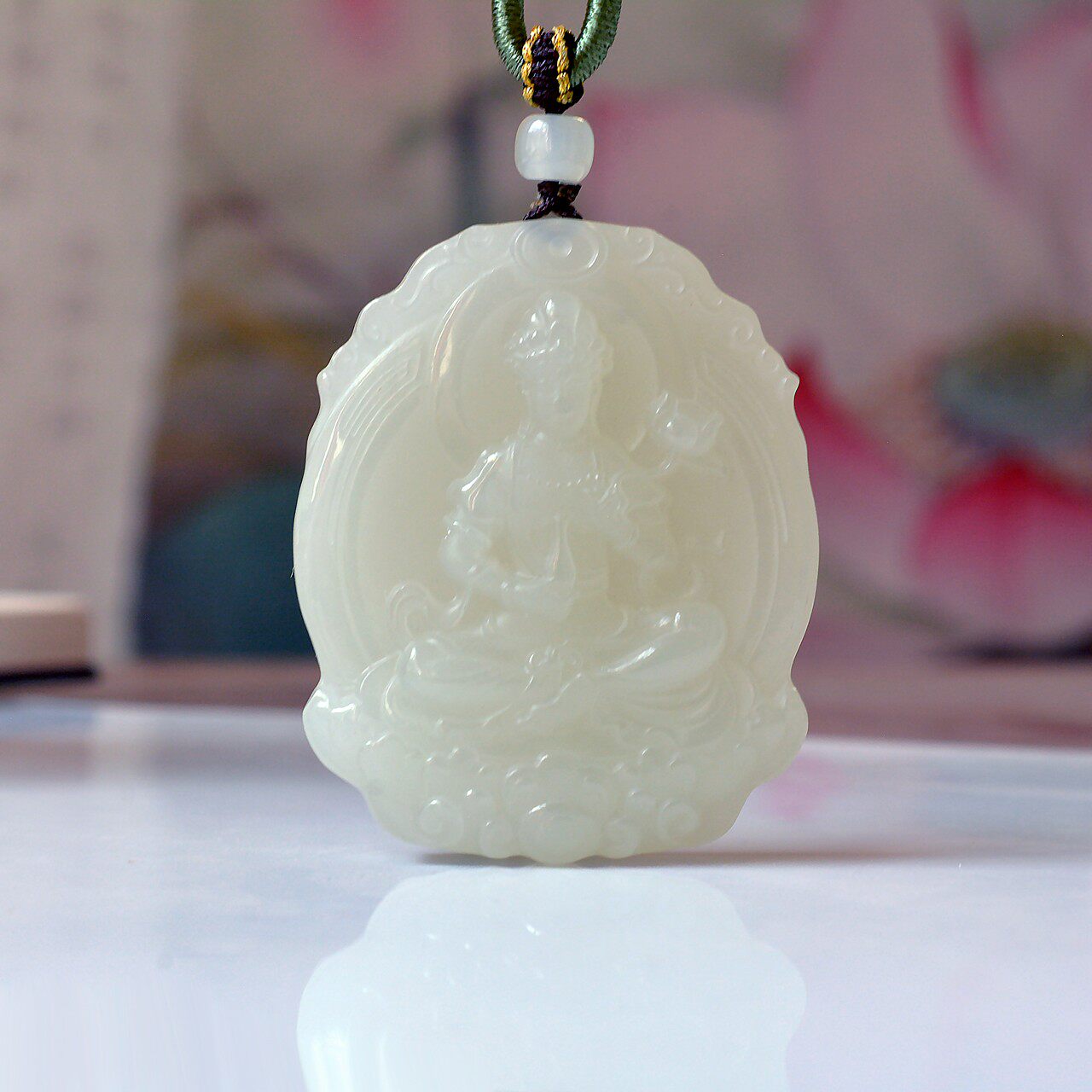 天然新疆和田玉青海料《大势至菩萨》吊坠观音菩萨玉佩玉坠玉牌