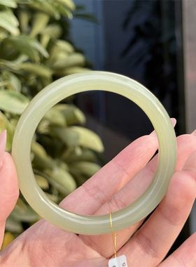 天然和田玉高冰茶晴葡萄肉玉手镯