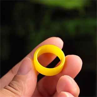 天然新疆和田玉黄玉戒指指环扳指男女款尾戒对戒加宽玉石情侣礼物